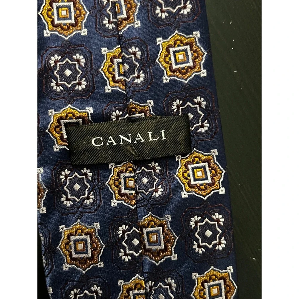 Canali Mens Navy Blue Gold‎ Silk Geometric Medallion Necktie Made in Italy